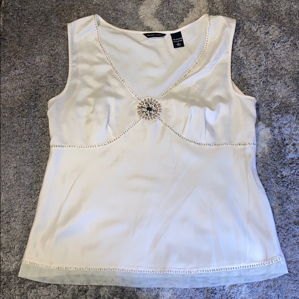New York & co blouse.  Bundle only